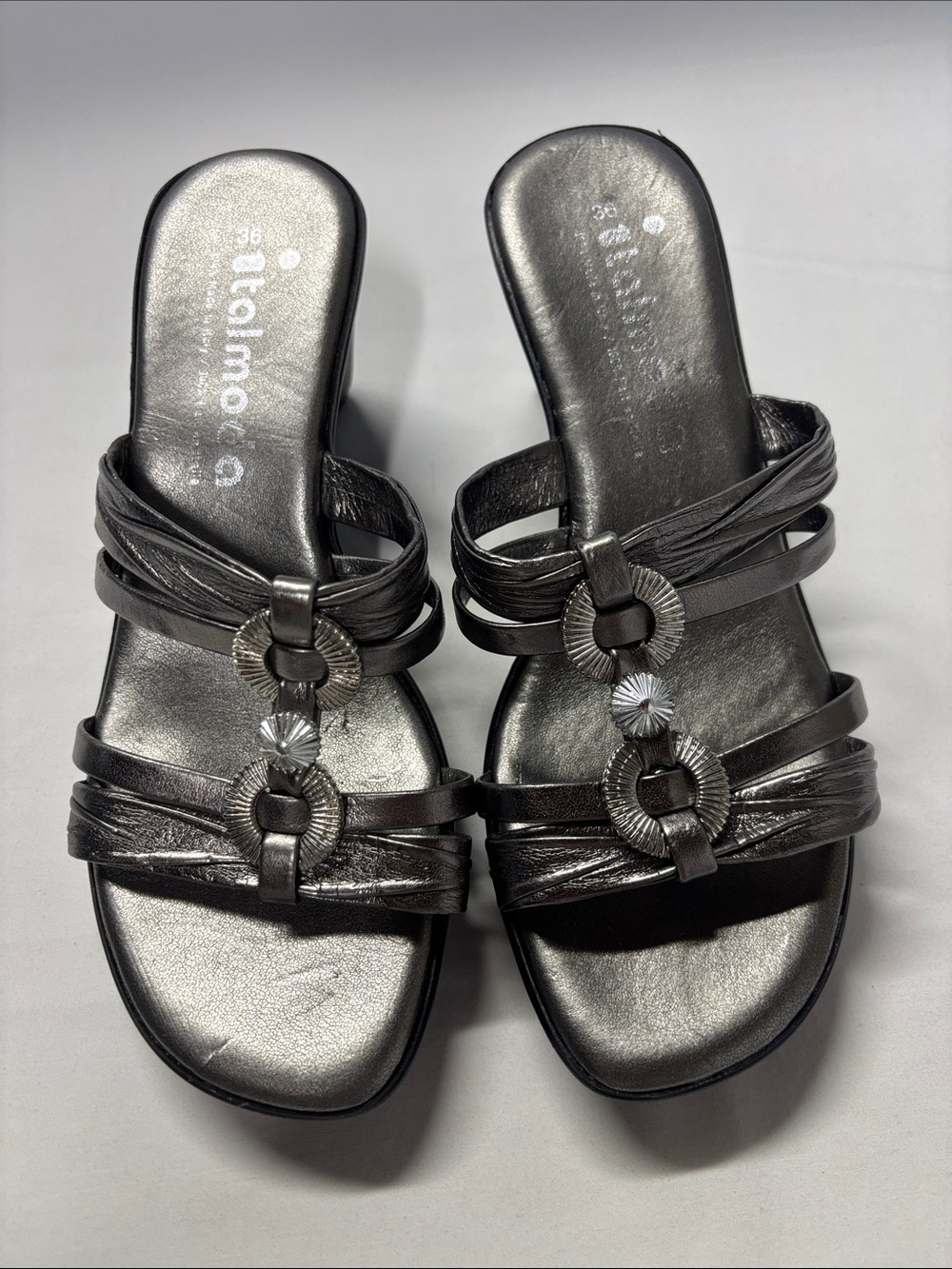 Women's Pewter Strappy Slide Sandals with Decorative Rings